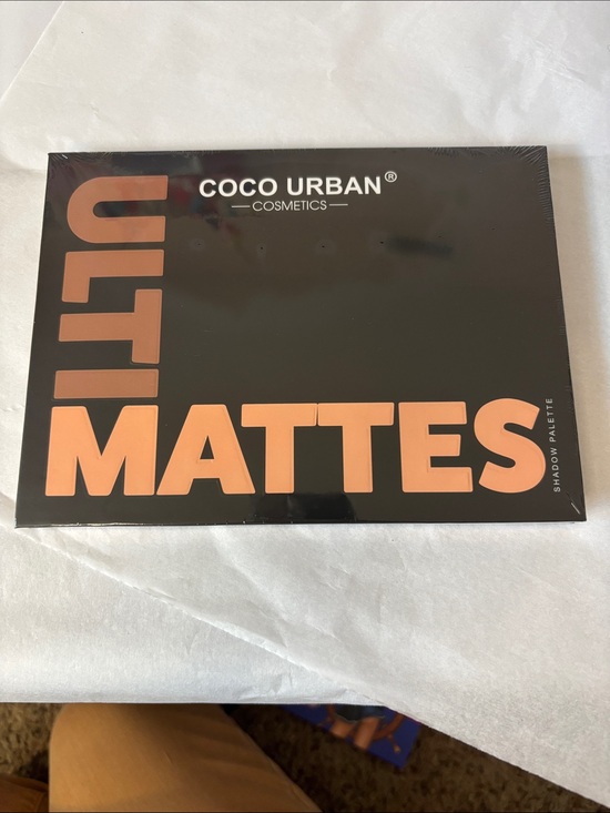 coco urban Other - Ultimate Mattes Eyeshadow Palette - Neutral Peach Shades